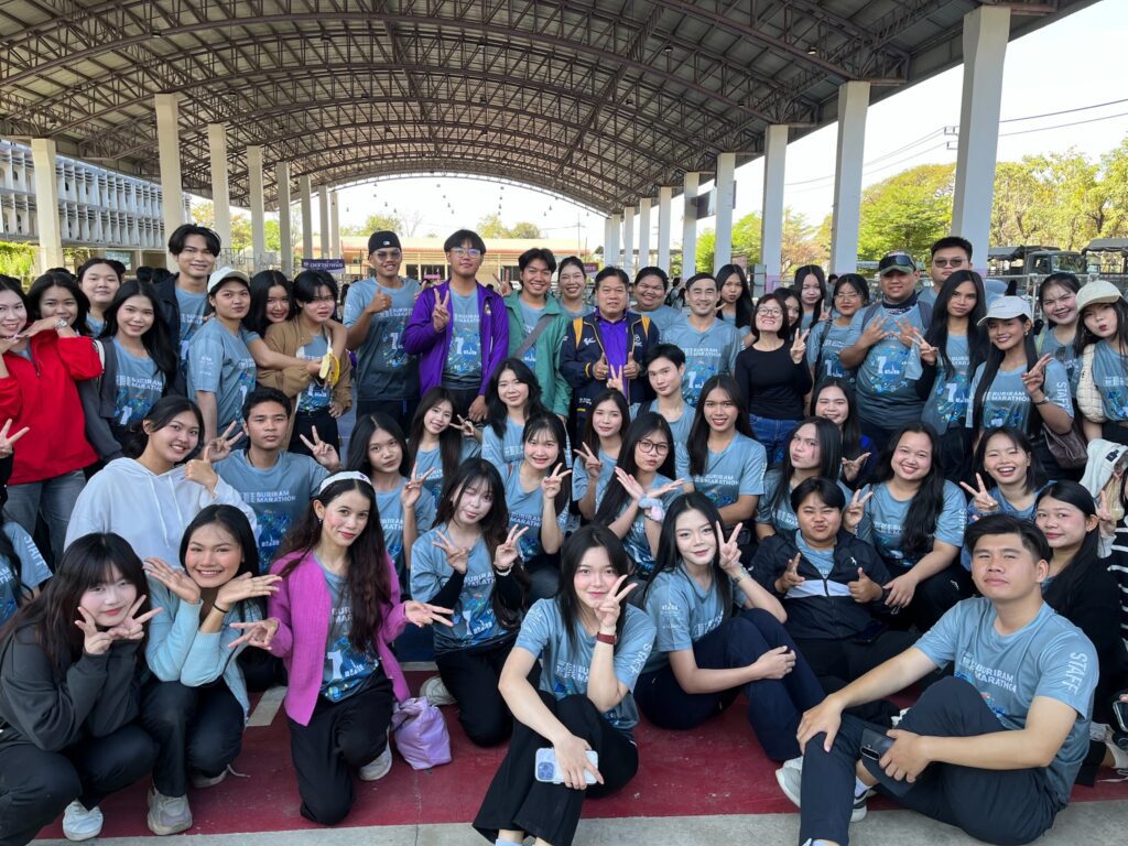 นักศึกษาสาขาวิชาภาษาอังกฤษธุรกิจ มรภ.บุรีรัมย์ ผนึกกำลังร่วมสนับสนุนงานวิ่งระดับโลก “Buriram Marathon 2026”
