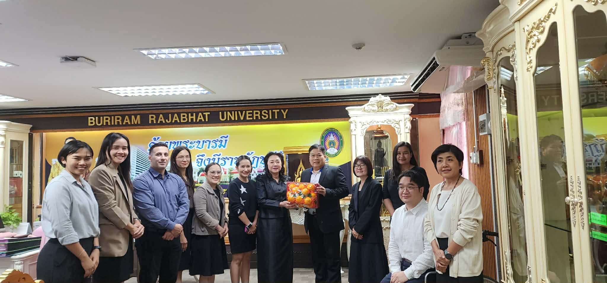 สาขาวิชาภาษาอังกฤษธุรกิจ เข้ากราบขอพรผู้บริหาร เนื่องในโอกาสวันขึ้นปีใหม่ พ.ศ. 2569