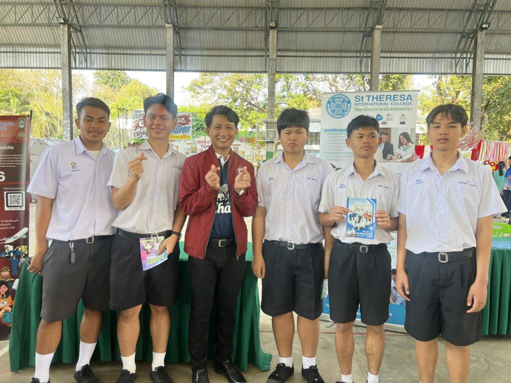 สาขาวิชาภาษาอังกฤษธุรกิจ จัดนิทรรศการและกิจกรรมตลาดนัดวิชาการ (Open House) แนะแนวการศึกษา ณ โรงเรียนสตึก